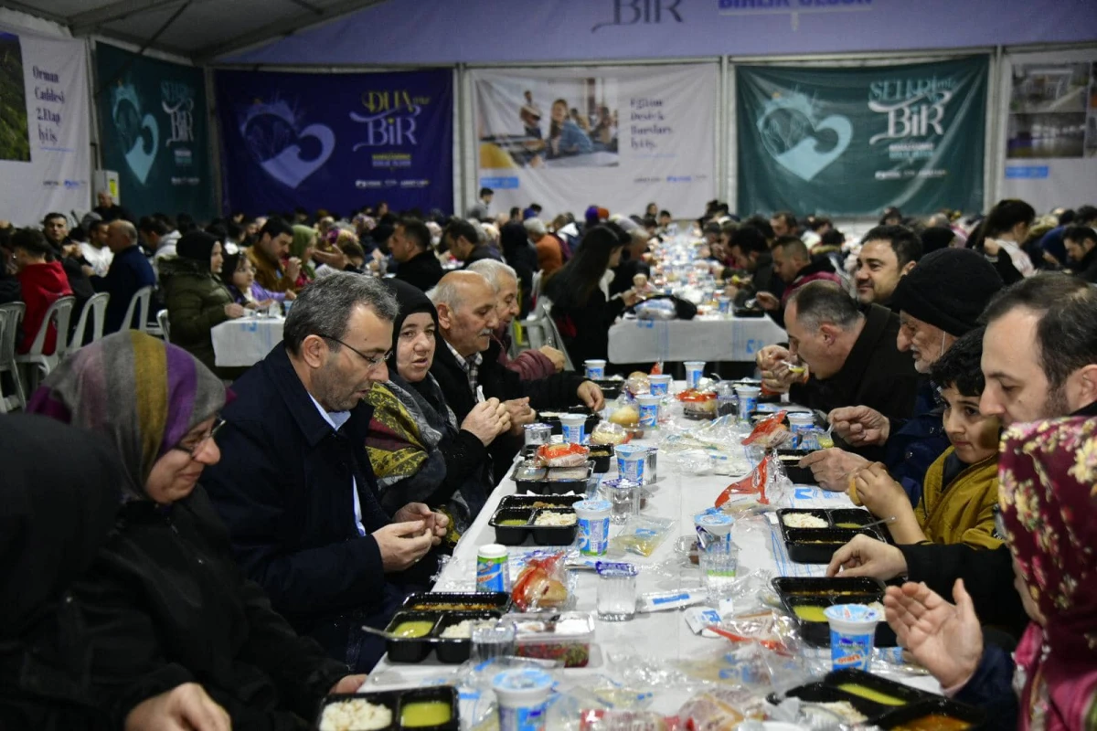 Komşularımızla iftar sofrasında buluştuk
