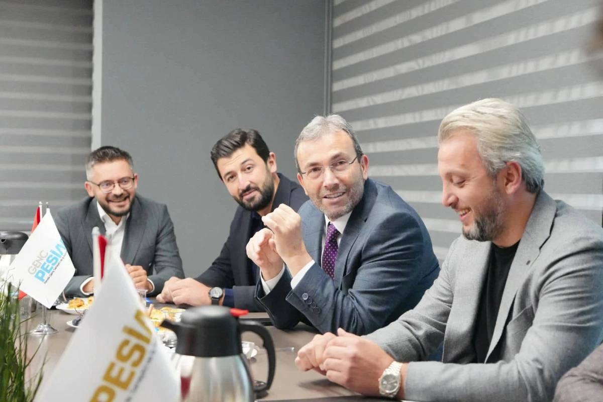 Pendik Sanayici ve İş Adamları Derneği'nin düzenlediği toplantıda, PESİAD ve Genç PESİAD Yönetim Kurulu Üyeleriyle buluştuk