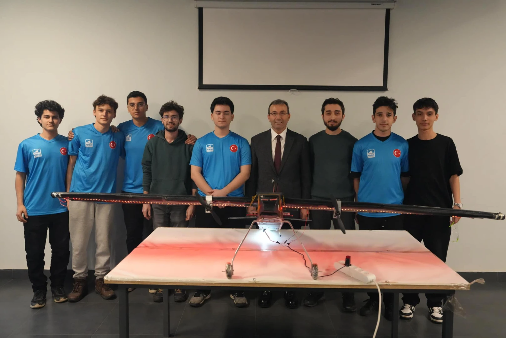 Yeni Nesil Yaşam Merkezi’mizde TÜRK-AY İHA Takımı ile bir araya geldik