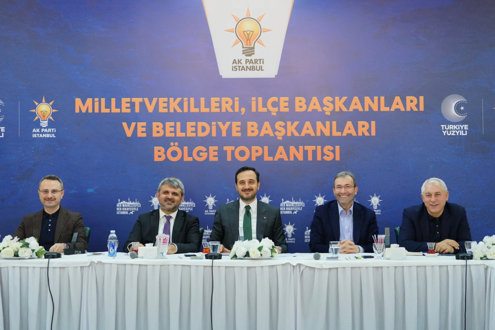 Milletvekillerimiz, il başkanımız, ilçe başkanlarımız ve belediye başkanlarımız ile birlikte Bölge Toplantımızı düzenledik