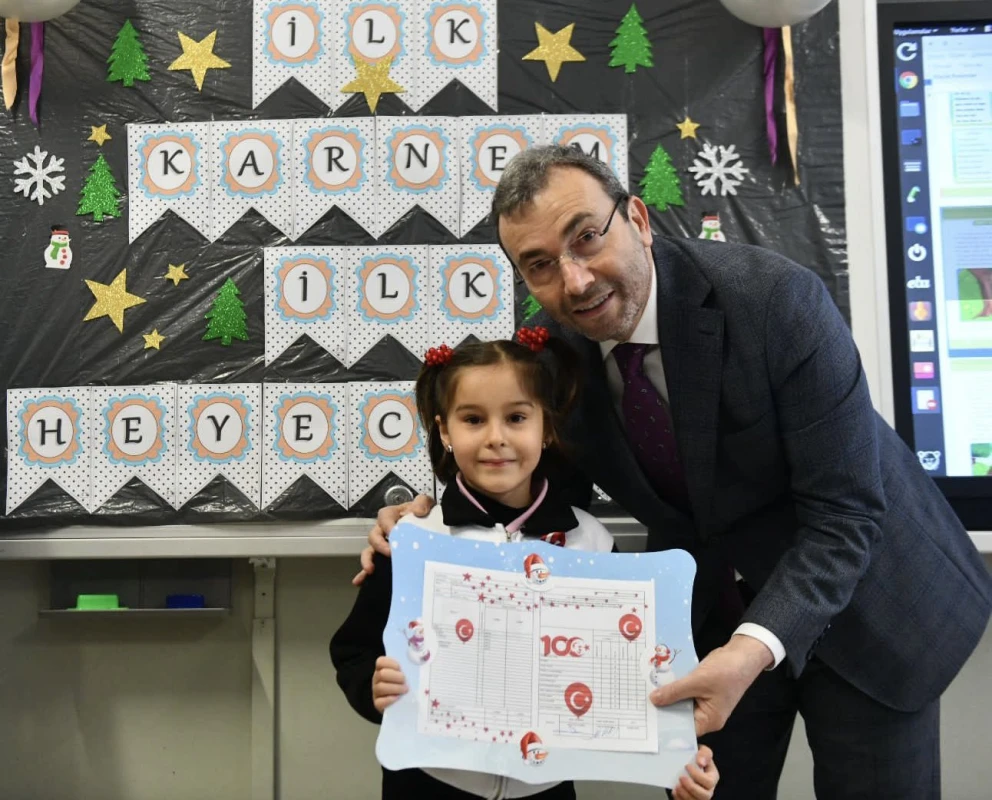 Çocuklarımızın karne sevincine ortak olduk