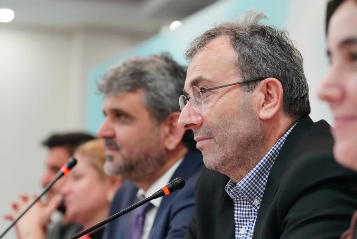 İlçe Yönetim Kurulu Üyelerimiz, Belediye Meclis Üyelerimiz ve üç ana kademe mahalle başkanlarımızla buluştuk