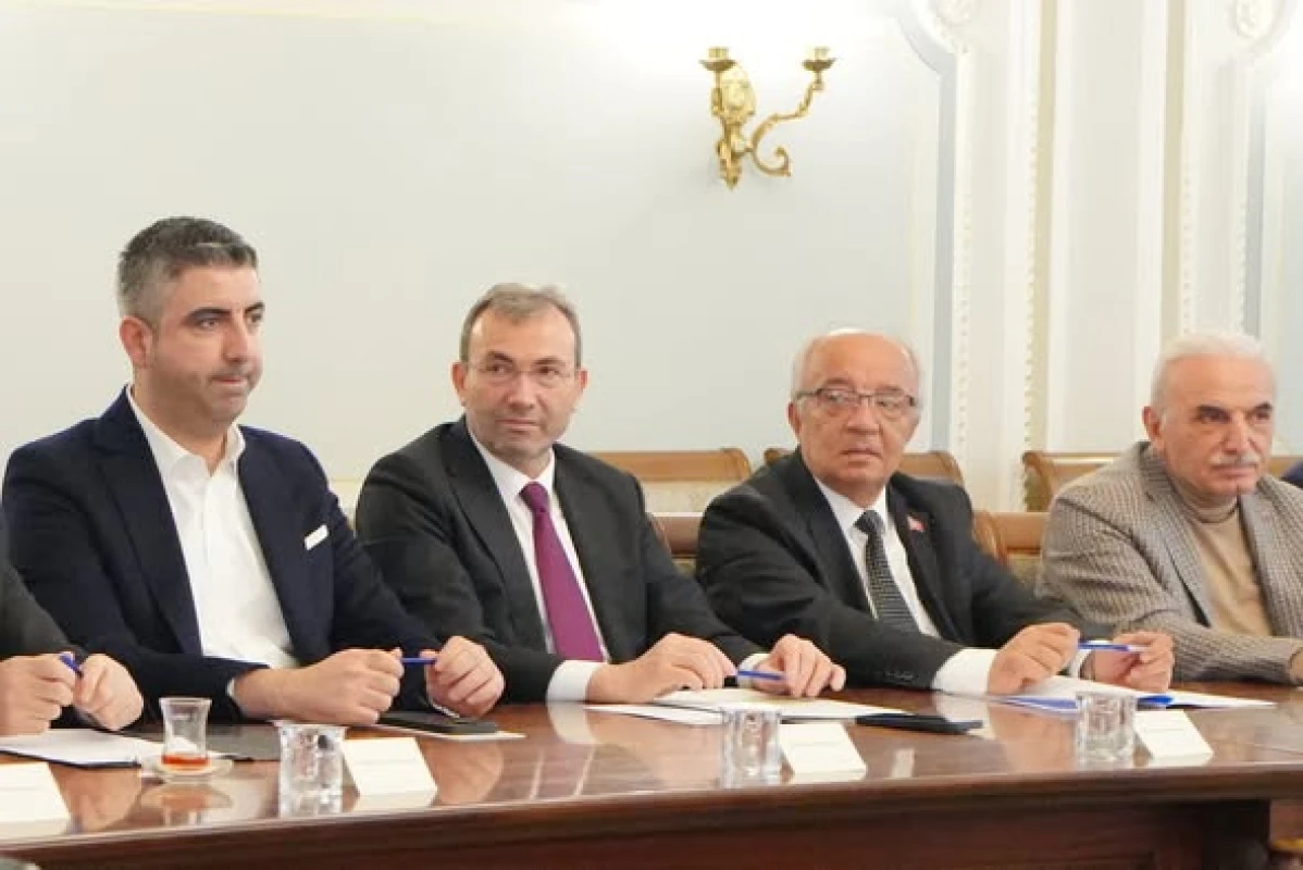 Sayın İstanbul Valimiz Davut Gül'ün başkanlığında gerçekleştirilen Anadolu Yakası Belediye Başkanları Toplantısına katılım sağladık