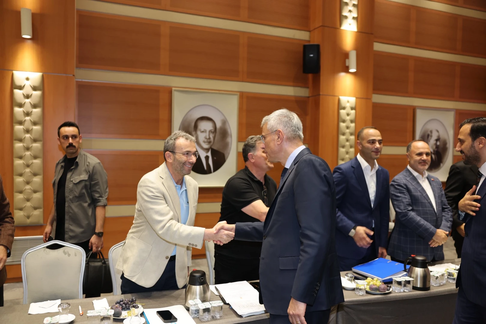 AK Parti İstanbul İl Başkanımız Abdullah Özdemir’in ev sahipliğinde düzenlenen İstişare Toplantısı’na katılım sağladık